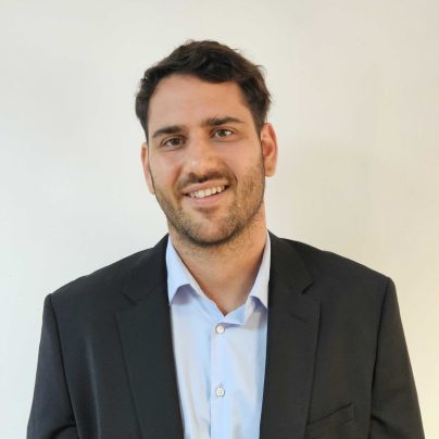 За нас Свилен Петков